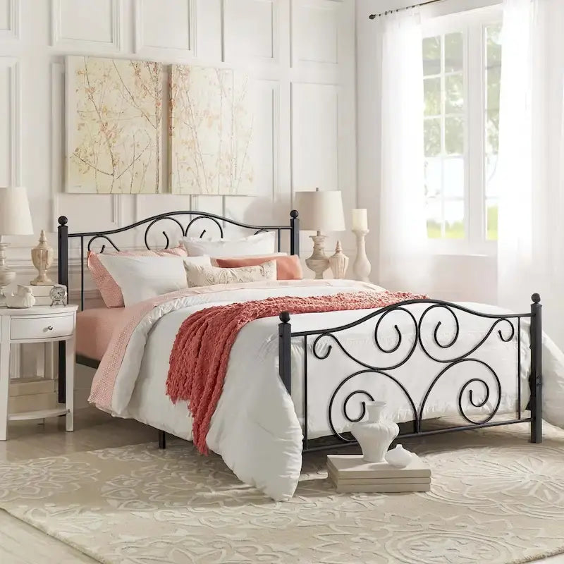 Classico telaio letto in metallo nero a volute con piattaforma