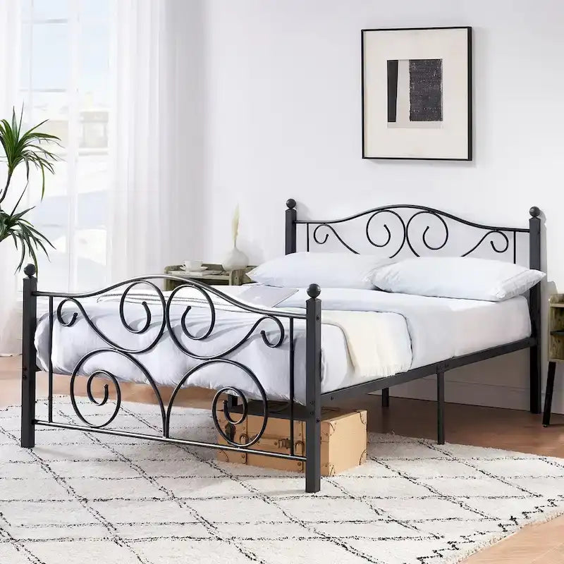 Classico telaio letto in metallo nero a volute con piattaforma