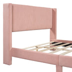 Letto queen-size con piattaforma in velluto a coste e testiera trapuntata