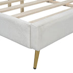 Letto queen-size con piattaforma in velluto a coste e testiera trapuntata