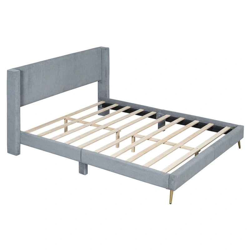 Letto queen-size con piattaforma in velluto a coste e testiera trapuntata