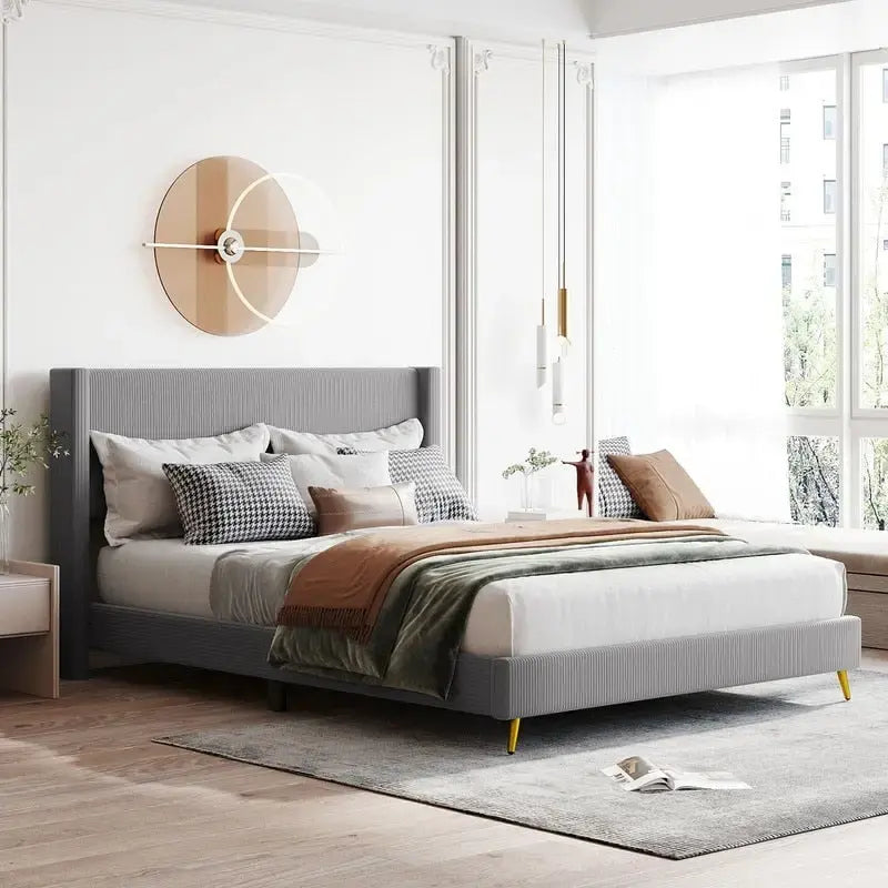 Elegante letto a piattaforma in legno imbottito con testiera imbottita