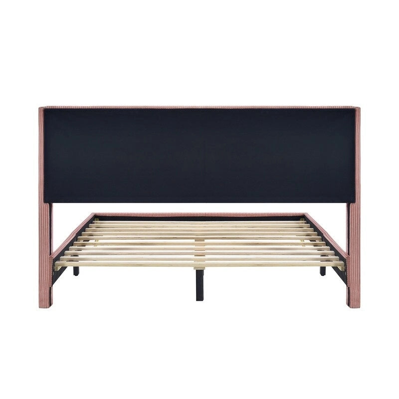 Elegante letto a piattaforma in legno imbottito con testiera imbottita