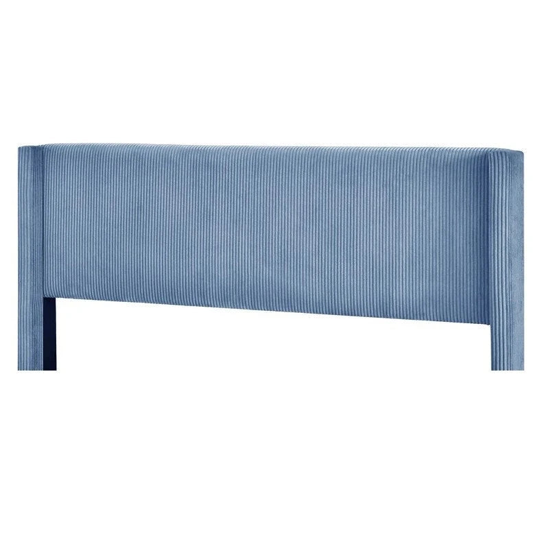 Elegante letto a piattaforma in legno imbottito con testiera imbottita