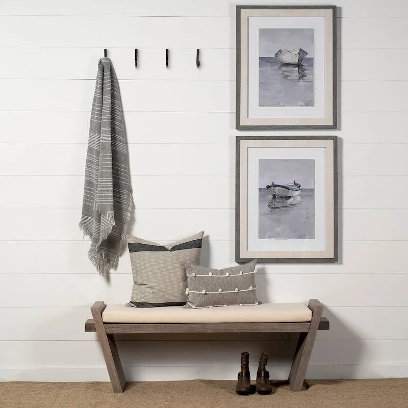 Panca da ingresso imbottita in tessuto crema con struttura in legno marrone 58x15x20