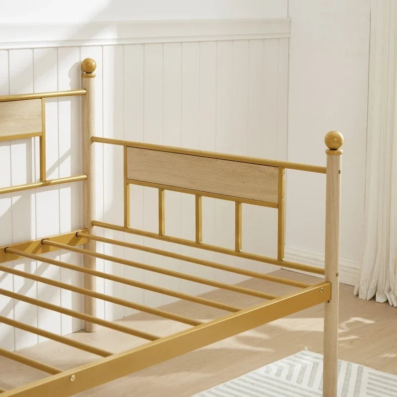 Divano Letto con Struttura in Metallo e Letto Estraibile